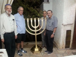 מתפללי המניין (משה גולן, ד"ר איין כהן, צבי גורפינקל ויהודה ליבוביץ')
