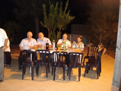 הרמת כוסית  במועדון 50 פלוס ערב ראש השנה תשע"ג