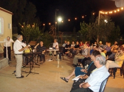 הרמת כוסית  במועדון 50 פלוס ערב ראש השנה תשע"ג