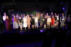 שחקני ההצגה "המכתב שלא נכתב"