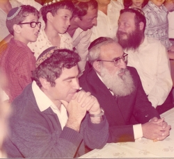 הרב חיים דרוקמן, הרב שלמה גורן וזבולון המר (צילם: עקיבא אייזנברג)