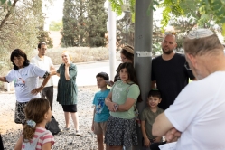 הדרכה בגת הקדומה (צילום: דני סיטרון)