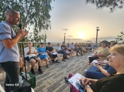 הכשרת מדריכים עם ד"ר מרדכי לאש (צילום: סלין מיכליס)